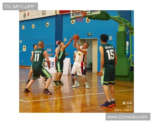 足球明星夜店狂欢瞬间尽显风采与魅力的精彩图片合集