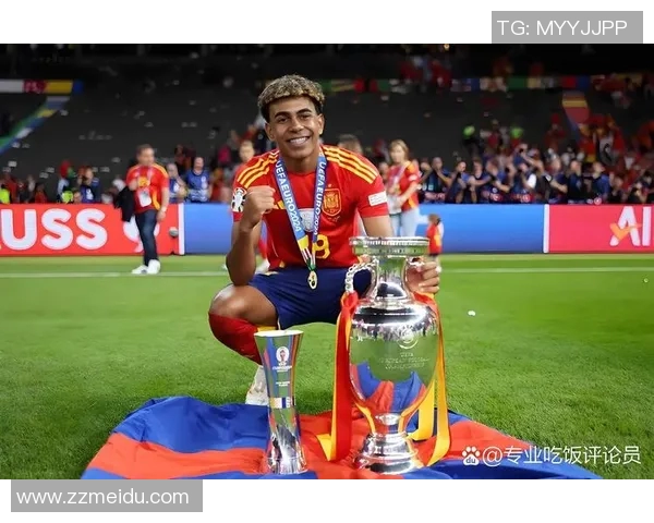 全球足球明星全方位介绍及其职业生涯成就分析